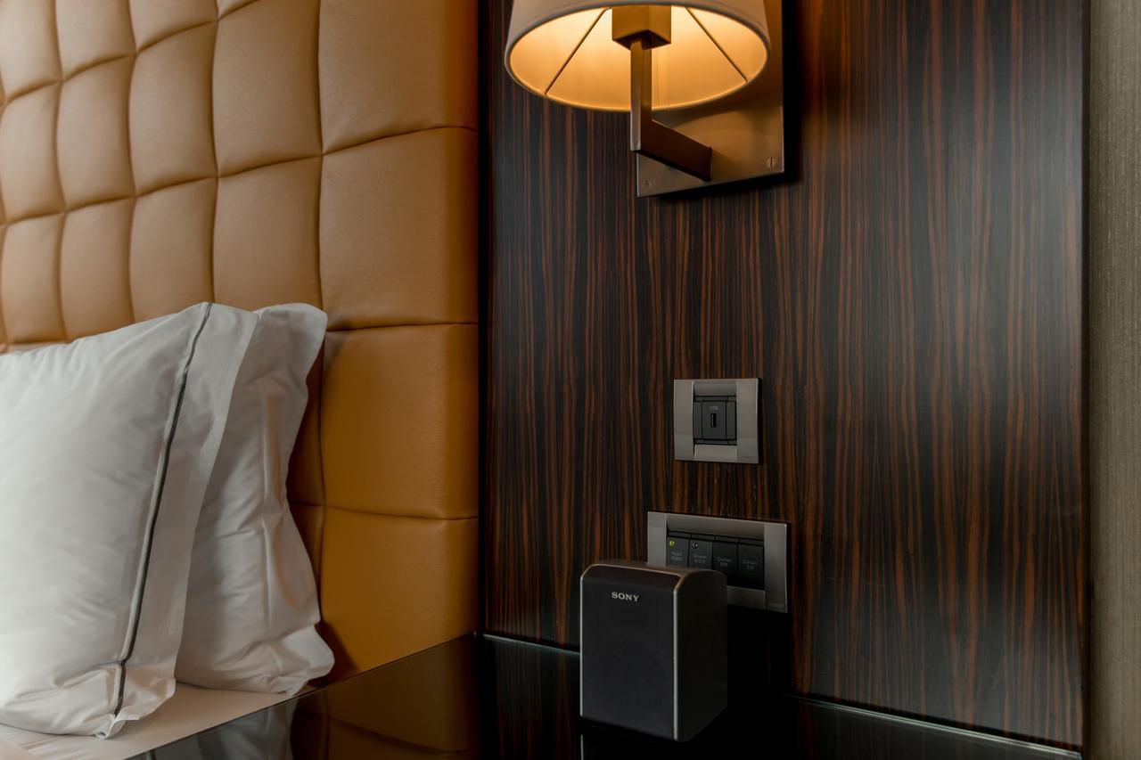 Hotel The Landis Tchaj-čung Exteriér fotografie A wall-mounted light switch